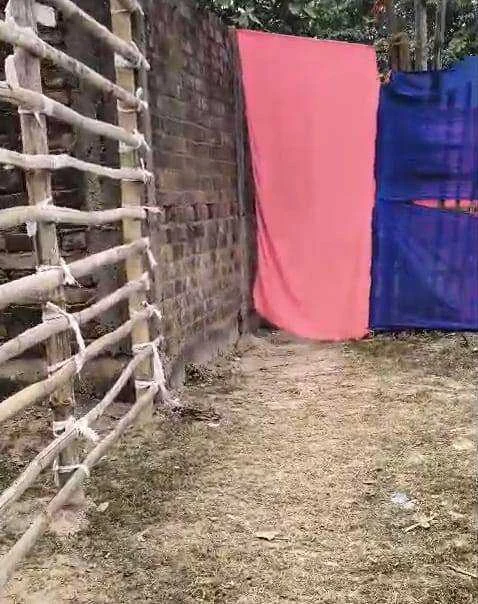 समस्तीपुर: बूढ़ी गंडक किनारे सट्टेबाजी का 'खुला खेल', झोपड़ी में सज रही जुए की महफिल, सोशल मीडिया पर वायरल हुआ सट्टे का वीडियो 3