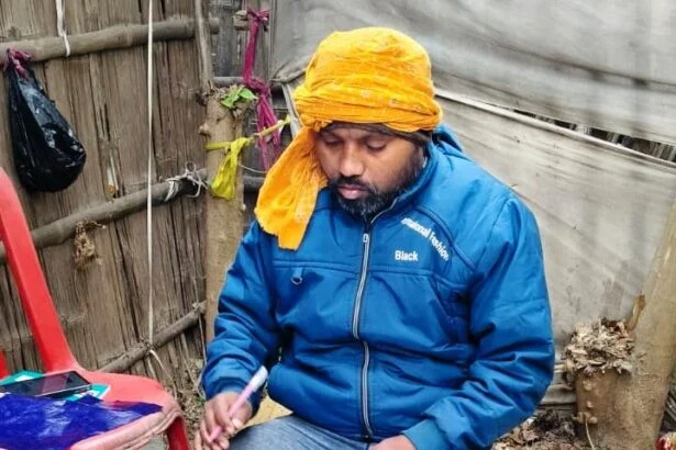 समस्तीपुर: बूढ़ी गंडक किनारे सट्टेबाजी का 'खुला खेल', झोपड़ी में सज रही जुए की महफिल, सोशल मीडिया पर वायरल हुआ सट्टे का वीडियो 3