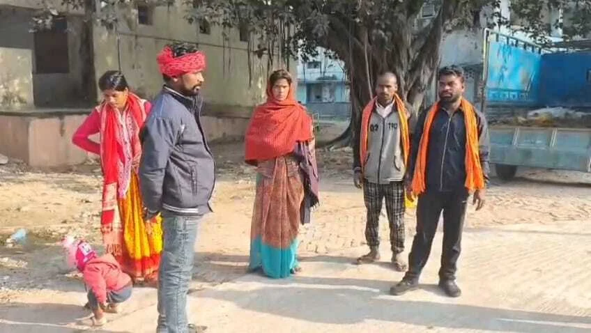 नालंदा में महिला की निर्मम हत्या, ईंट-पत्थर से कुचलकर शव खेत में फेंका, अवैध प्रेम प्रसंग मे हत्या की आशंका, पुलिस जाँच मे जुटी 2