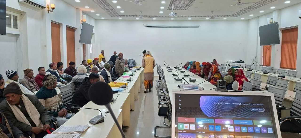 बेगूसराय: जिला भू-अर्जन पदाधिकारी ने सुनीं रैयतों की आपत्तियां, अभिलेखों की जांच के बाद त्वरित कार्रवाई के आदेश 3