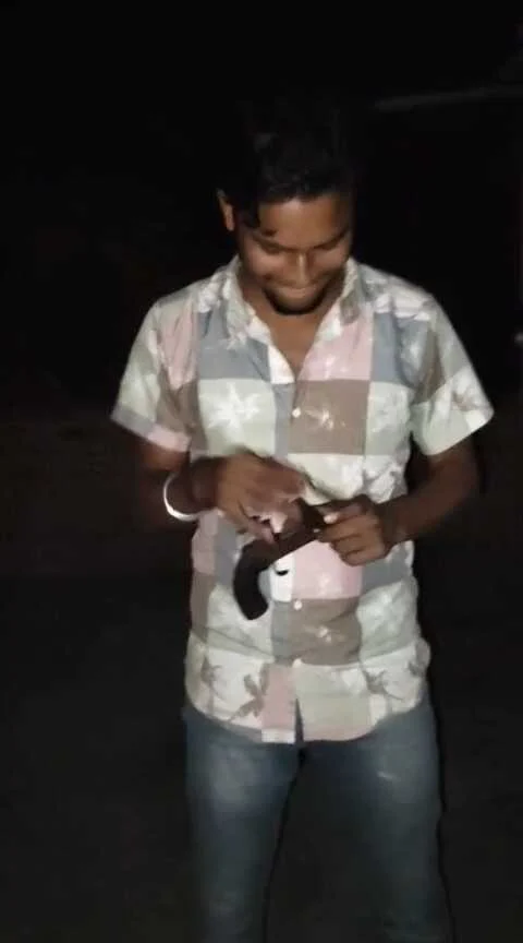 बेगूसराय के बखरी में 'रील' के चक्कर में 'रियल' जेल, ससुराल में कट्टा लहराते दामाद का वीडियो वायरल, पुलिस ने दबोचा 3