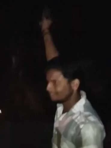 बेगूसराय के बखरी में 'रील' के चक्कर में 'रियल' जेल, ससुराल में कट्टा लहराते दामाद का वीडियो वायरल, पुलिस ने दबोचा 1