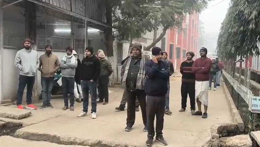 बेगूसराय में काल बनी तेज रफ्तार: ट्रक ने बुलेट सवार युवक को कुचला, मौके पर ही दर्दनाक मौत 1