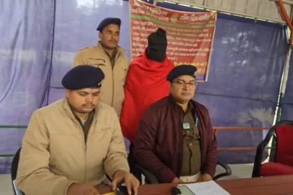 बेगूसराय पुलिस को सफलता: चर्चित सुमित मर्डर केस का मुख्य आरोपी गुलशन चढ़ा हत्थे, वारदात में प्रयुक्त गाड़ी भी बरामद 16