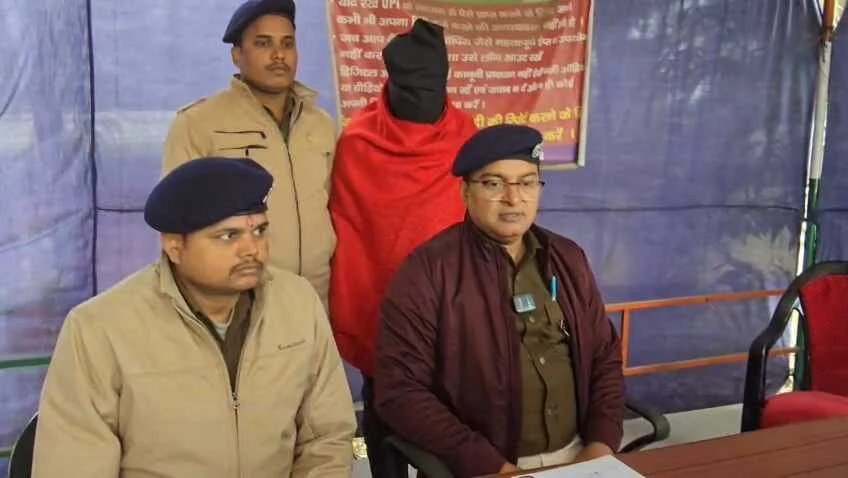 बेगूसराय पुलिस को सफलता: चर्चित सुमित मर्डर केस का मुख्य आरोपी गुलशन चढ़ा हत्थे, वारदात में प्रयुक्त गाड़ी भी बरामद 2