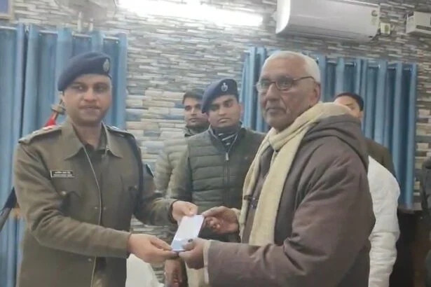 समस्तीपुर पुलिस का बड़ा धमाका: एक साथ बरामद किए 116 मोबाइल, मालिकों को मिलते ही खिले चेहरे 1