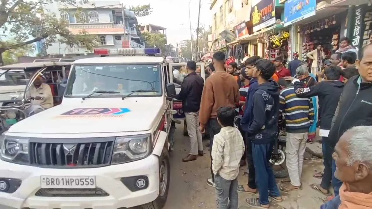 नालंदा में हैवानियत: चोरी के आरोप में भाई-बहन को बनाया बंधक, गर्म लोहे से दागने के बाद जख्मों पर छिड़का नमक 3