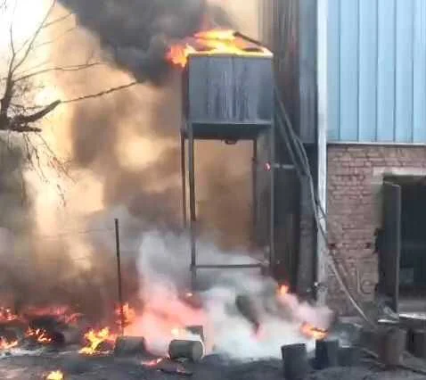 समस्तीपुर में सिलेंडर फैक्ट्री की यूनिट में लगी आग, दमकल की गाड़ियों ने पाया काबू 3