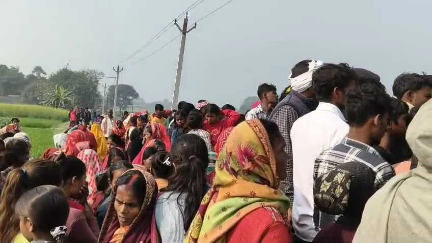 समस्तीपुर: 5 दिनों से लापता 6 वर्षीय मासूम का नदी में मिला शव, इलाके में फैली सनसनी 4