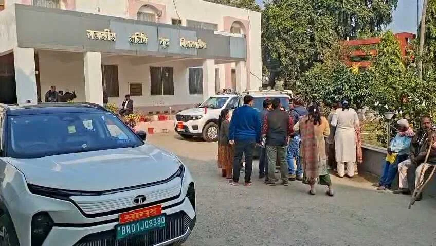 नालंदा: अनूसूचित जाति आयोग की बैठक पर सियाशी घमासान, सांसद कौशलेंद्र कुमार और आयोग के सदस्य आमने-सामने 3