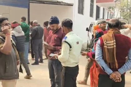 बेगूसराय में तेज रफ्तार ट्रक ने साइकिल सवार बुजुर्ग को कुचला, मौके पर ही दर्दनाक मौत 20