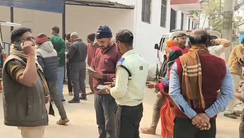 बेगूसराय में तेज रफ्तार ट्रक ने साइकिल सवार बुजुर्ग को कुचला, मौके पर ही दर्दनाक मौत 5