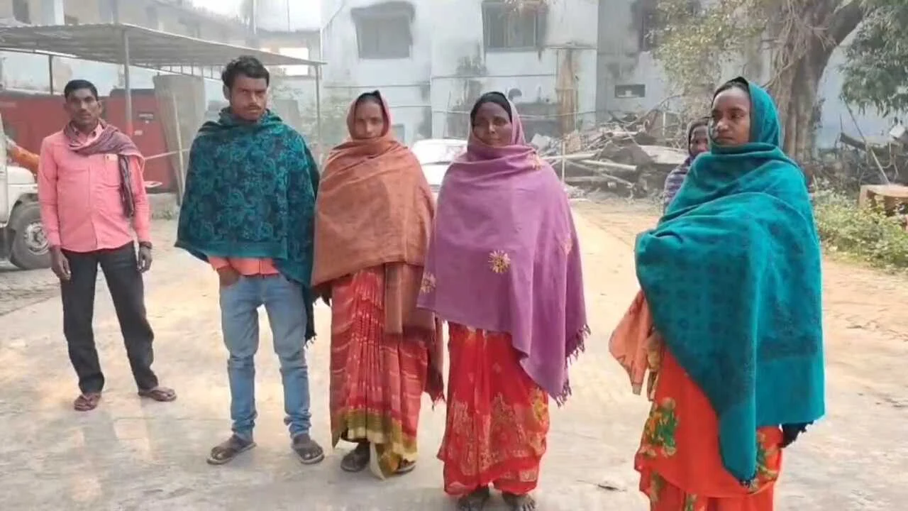 नालंदा: बिन्द थाना क्षेत्र इलाके मे निजी क्लीनिक में हुई जच्चा बच्चा की मौत, परिजनों ने किया हंगामा  7