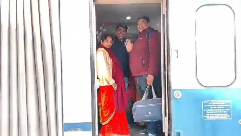 गणतंत्र दिवस 2026: कर्तव्य पथ पर बेगूसराय का मान बढ़ाएंगी 4 जीविका दीदियां, केंद्र सरकार ने 'विशेष अतिथि' के रूप में भेजा बुलावा 3