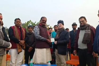 समस्तीपुर: DPS ताजपुर के निदेशक मसूद हसन शब्बू जदयू में शामिल, पूर्व विधायक विद्यासागर निषाद ने दिलाई सदस्यता 23