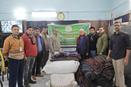 बरौनी HURL की मानवीय पहल: नव वर्ष पर सदर अस्पताल के मरीजों के बीच बांटे गए गर्म कंबल 28