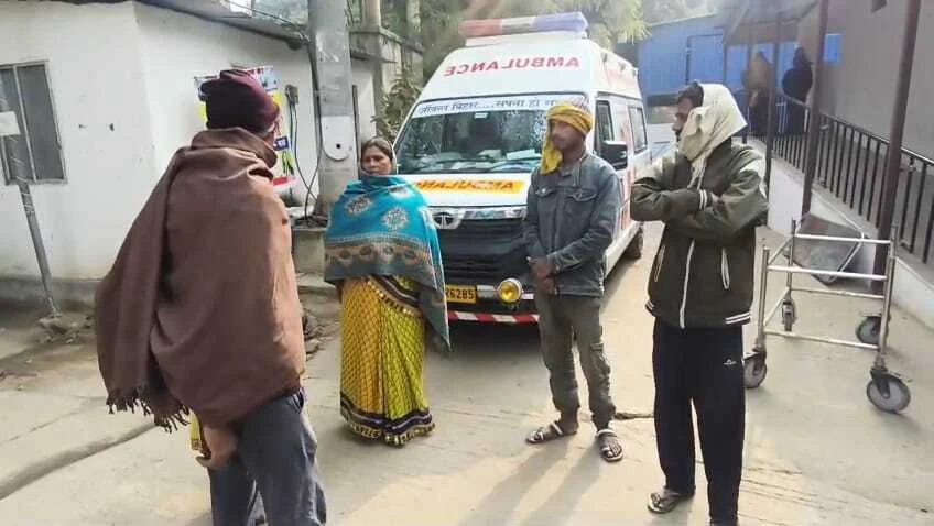 बेगूसराय में भीषण सड़क हादसा: तेज रफ्तार वाहन ने ई-रिक्शा को मारी टक्कर, इलाज के लिए जा रही महिला की मौत 1