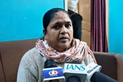 "बिहार की महिलाओं को 25 हजार में खरीदने की बात कहना शर्मनाक, गिरधारी लाल मांगें माफी": अश्वमेघ देवी 32