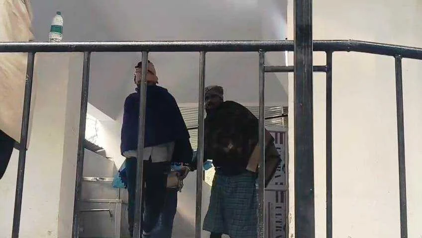 बेगूसराय में छत ढलाई के दौरान 11 हजार वोल्ट के तार की चपेट में आने से राजमिस्त्री की मौत, परिजनों में कोहराम 4