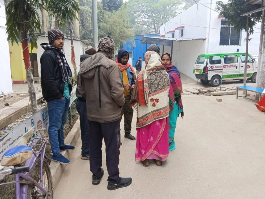 बेगूसराय: NH-28 पर अज्ञात वाहन ने बाइक सवार को रौंदा, घर लौट रहे मिक्सचर मशीन ऑपरेटर की मौत 1