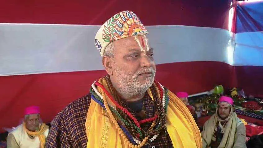 समस्तीपुर: शिक्षाविद् एस. के. मंडल के शीघ्र स्वास्थ्य लाभ के लिए महायज्ञ, केंद्रीय मंत्री समेत कई दिग्गजों ने की मुलाकात 2