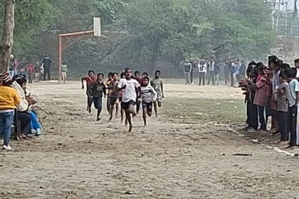 शहीद दिनेश सिंह स्मृति खेलकूद प्रतियोगिता: 100 मीटर दौड़ में अनमोल और अंकिता ने मारी बाजी 43