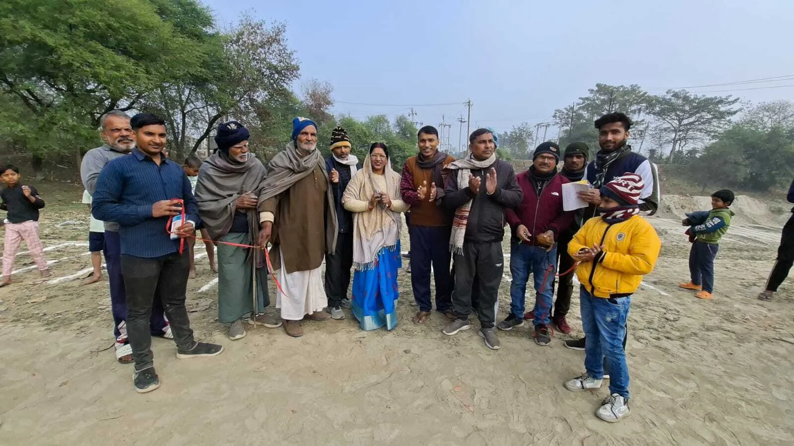 शहीद दिनेश सिंह स्मृति खेलकूद प्रतियोगिता: 100 मीटर दौड़ में अनमोल और अंकिता ने मारी बाजी 2