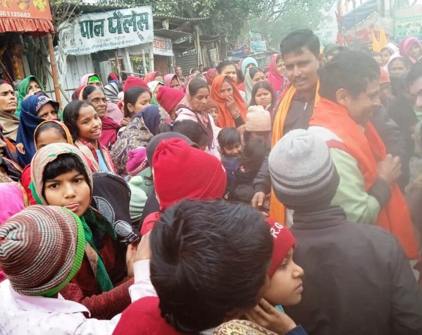 सनातन धर्म के प्रचार को लेकर आयोजित तीन दिवसीय नवाह यज्ञ संपन्न,निकाली गई शोभा यात्रा 1