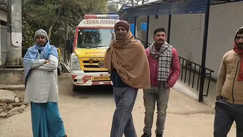 बेगूसराय में अलाव की चपेट में आने से झुलस कर महिला की मौत, परिजनों में मचा कोहराम 14