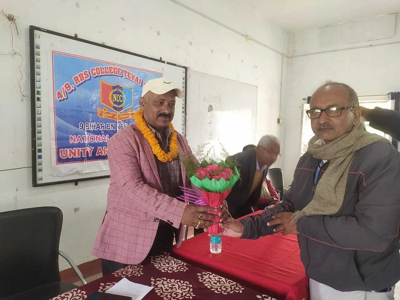 हर भारतीय अपनी जिम्मेदारी को बखूबी निभाएं यही सबसे बड़ी राष्ट्रभक्ति है - पुर्व सैनिक 10