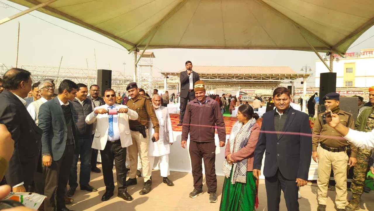 संस्कृति संस्कार को जीवंत रखने को लेकर मकर संक्रांति महोत्सव का आयोजन - डीएम 5