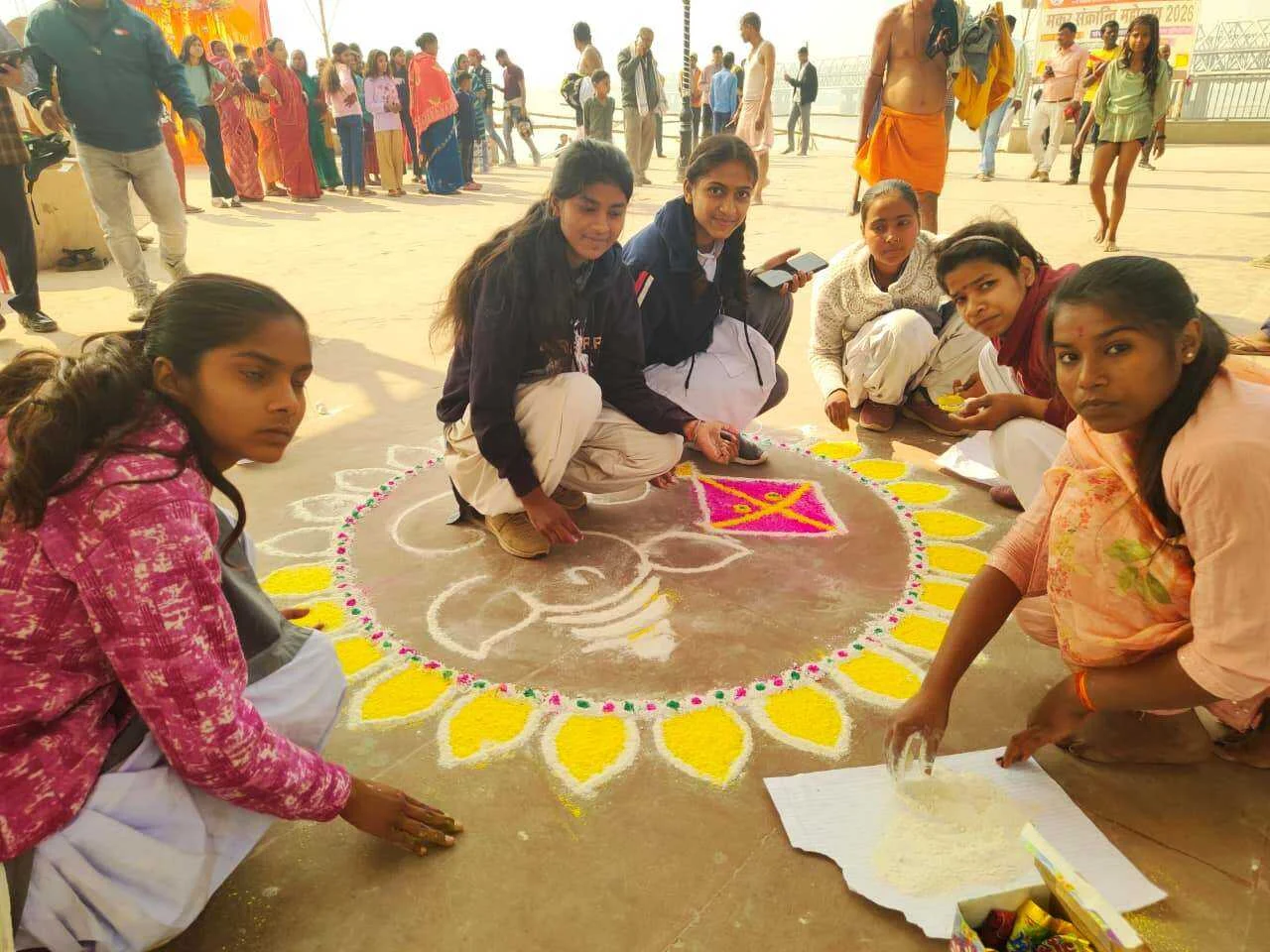 संस्कृति संस्कार को जीवंत रखने को लेकर मकर संक्रांति महोत्सव का आयोजन - डीएम 4