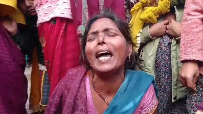 बेगूसराय: घर में फंदे से लटका मिला विवाहिता का शव, मायके वालों ने लगाया हत्या का आरोप 2