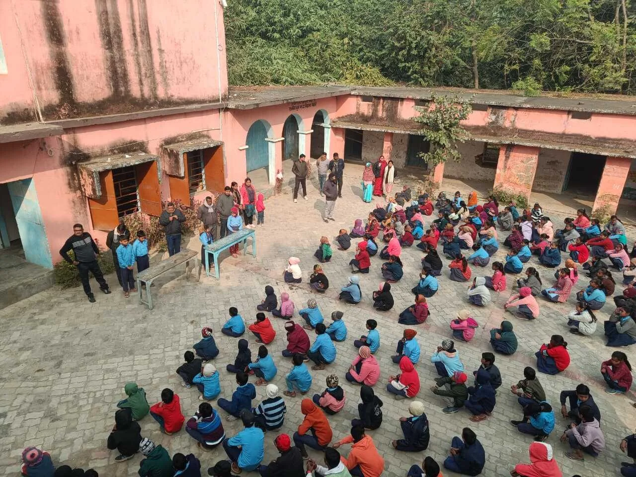 भगवानपुर 'सुरक्षित शनिवार' के तहत बच्चों ने सीखे भूकंप से बचाव के गुर, स्कूलों में हुआ मॉकड्रिल 2