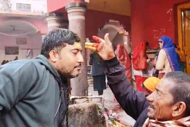 समस्तीपुर: बाबा थानेश्वर स्थान में उमड़ा श्रद्धा का सैलाब, हजारों भक्तों ने किया नरक निवारण चतुर्दशी का पूजन 1