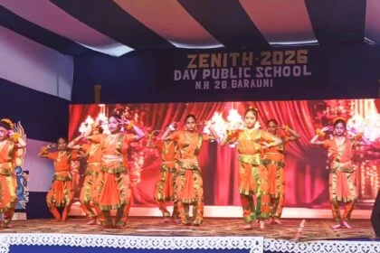 डीएवी बरौनी के 'जेनिथ 2026' में बच्चों का जलवा, डीआईजी बोले- आधुनिक युग के लिए सर्वांगीण विकास जरूरी 12