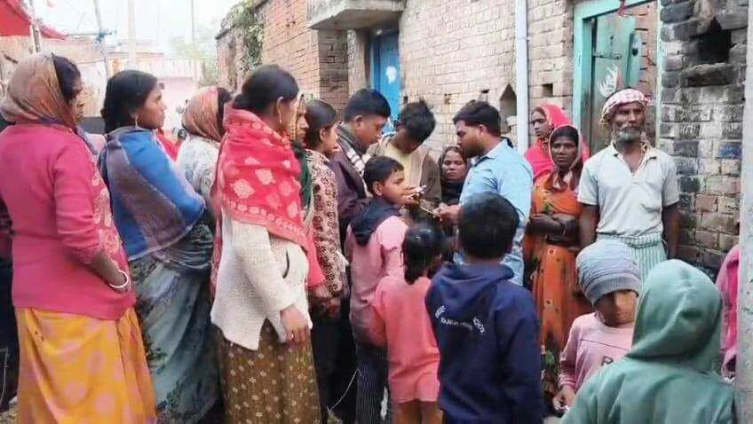 अज्ञात चोरों ने बंद पड़े घरों को बनाया निशाना, बंद पड़े आठ घरों से लाखो की हुई चोरी, पुलिस ने घरों को किया सील 3