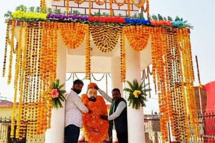 बछवाड़ा में शहीद पखवाड़े का समापन, शहीद कॉमरेड भासो कुंवर समेत शहीदों को दी गई श्रद्धांजलि 18