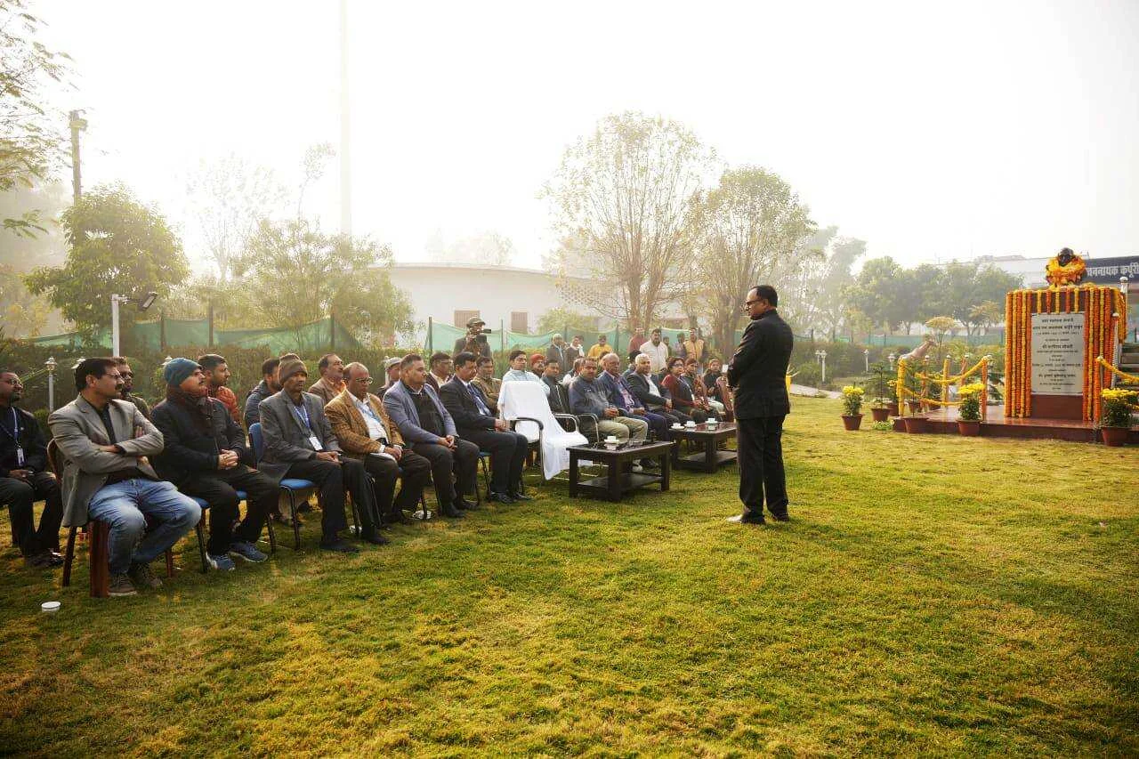 डॉ. राजेन्द्र प्रसाद केंद्रीय कृषि विश्वविद्यालय पूसा में मनाई गई जननायक कर्पूरी ठाकुर की जयंती, कुलपति ने दी श्रद्धांजलि 3