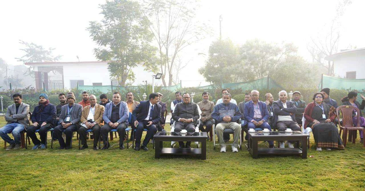 डॉ. राजेन्द्र प्रसाद केंद्रीय कृषि विश्वविद्यालय पूसा में मनाई गई जननायक कर्पूरी ठाकुर की जयंती, कुलपति ने दी श्रद्धांजलि 4