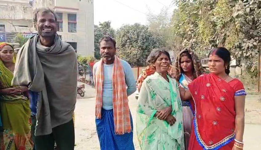 नालंदा: निजी स्कूल के हॉस्टल से दूसरी कक्षा का छात्र हुआ लापता,12 दिन बाद भी लापता छात्र का सुराग नहीं, परिजनों ने जताई अनहोनी की आशंका 4