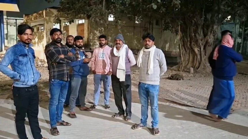 धनबाद के केंदुआडीह थाना मे पदस्थापित एसआई विनोद कुमार की हुई मौत, नालंदा के गंगौरा गांव के निवासी थे एसआई, परिजनों का रो रो कर हुआ बुरा हाल, हुई थी बीपी की शिकायत 1