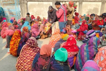 समस्तीपुर: 'जिसका कोई नहीं उसके राजू सहनी', हाड़ कंपाती ठंड में हजारों गरीबों के मसीहा बने युवा समाजसेवी 14