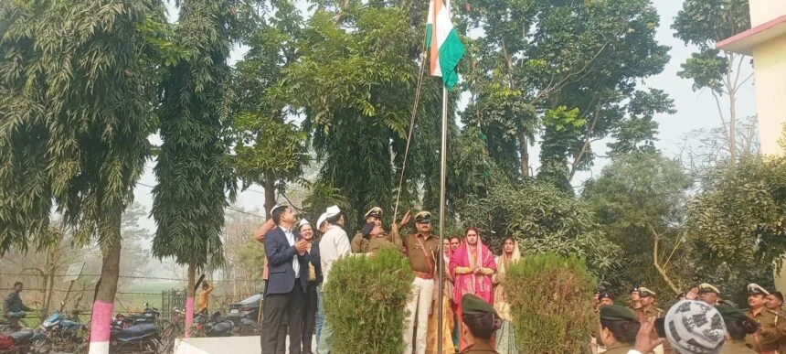 वीरपुर में धूमधाम से मनाया गया 77वां गणतंत्र दिवस, प्रखंड कार्यालय से लेकर पंचायतों तक शान से फहराया गया तिरंगा 1