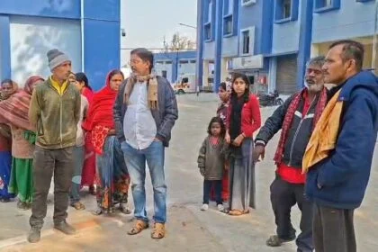 नालंदा: सोने की चेन नहीं देने पर ससुराल पक्ष के लोगो ने गर्भवती को अधमरा कर जिन्दा जलाया, परिजनों ने ससुराल पक्ष पर लगाया आरोप, पुलिस ने कहा आत्महत्या 8