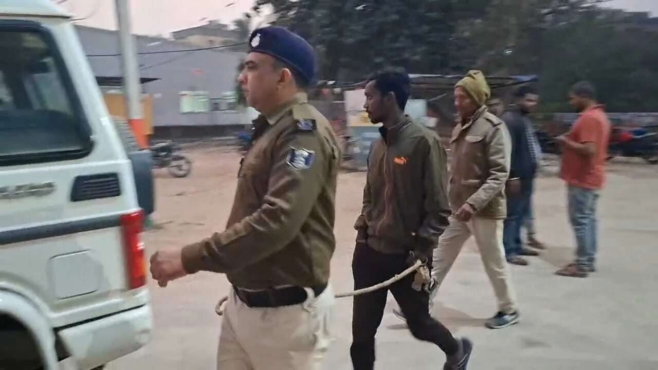 नालंदा पावापुरी पुलिस ने 2024 मे हुए लुटकांड का किया उदभेदन, एक मोबाइल एक मोटरसाइकिल, 33 सौ नगद बरामद,एक आरोपी गिरफ्तार 2