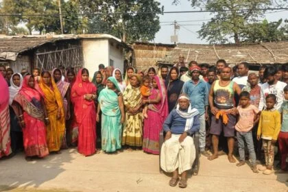 बछवाड़ा के रसीदपुर पंचायत में दो गुटों के बीच तनाव, मूर्ति विसर्जन विवाद के बाद गांव में दहशत का माहौल 19