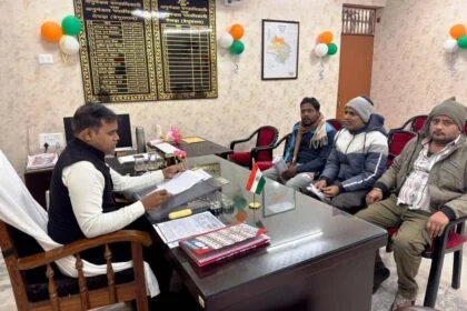 'सबका सम्मान – जीवन आसान': तेघरा एसडीओ के जनता दरबार में जमीनी विवाद के 7 मामलों का ऑन-द-स्पॉट निपटारा 24