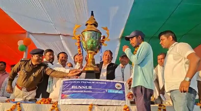 नालंदा में जदयू सांसद कौशलेंद्र कुमार का पप्पू यादव और पूर्व आईपीएस पर तीखा हमला, बोले–“बिना साक्ष्य आरोप गैर-जिम्मेदाराना” 12