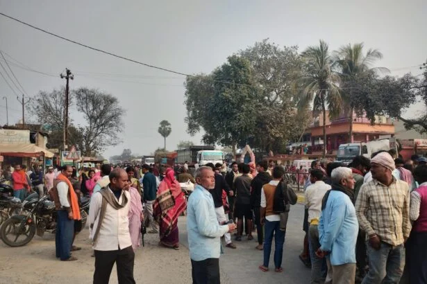 समस्तीपुर में ट्यूशन पढ़ाकर लौट रहे युवक की गोलियों से भूनकर हत्या, आक्रोशित लोगों ने NH जाम किया 9